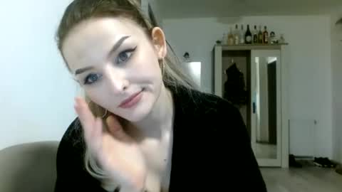 Kitty online show from April 23, 5:36 pm