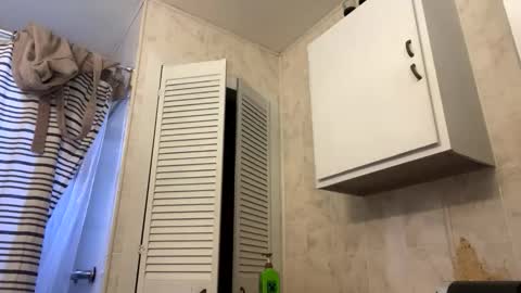 Drip maker online show from March 7, 8:09 pm