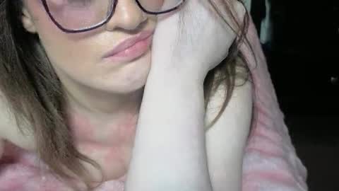 kittykat 1999 online show from March 6, 8:19 pm