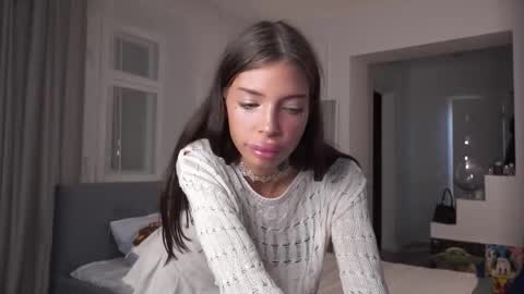 Alice online show from November 10, 5:59 pm