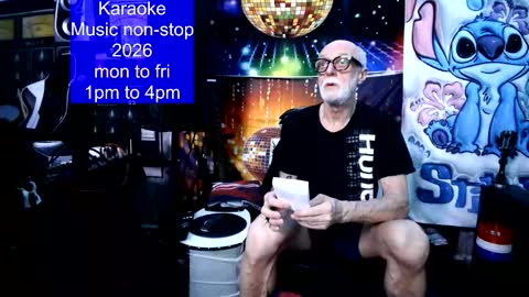 kiveuxmakeu online show from January 10, 11:43 pm