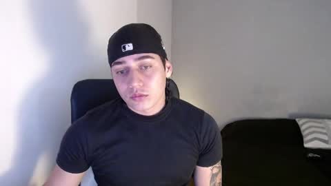 kiyo__ online show from March 29, 11:17 pm