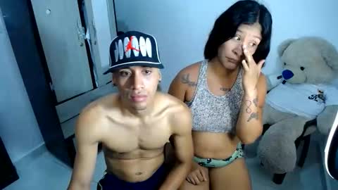 kloeandjersi online show from May 12, 2:31 am
