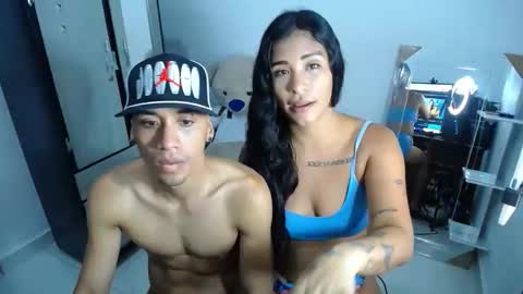 kloeandjersi online show from May 13, 3:16 am