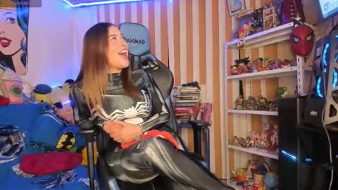 kloelamaravilla18 online show from November 26, 2:53 am