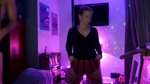 Kevv  Heidi All Hallows Eve Show online show from March 7, 9:18 am