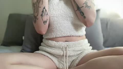 knextdoor online show from July 15, 1:27 pm