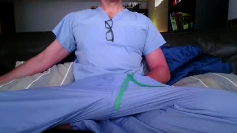 Knight3975 online show from March 4, 2:14 pm