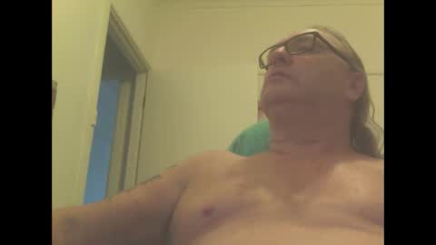 knobout online show from March 10, 5:43 am