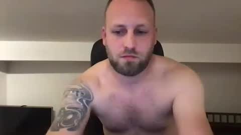 hugo online show from March 11, 7:58 pm