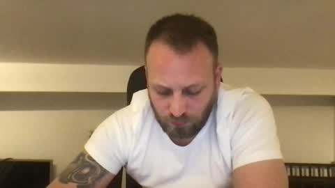 hugo online show from February 26, 7:21 pm