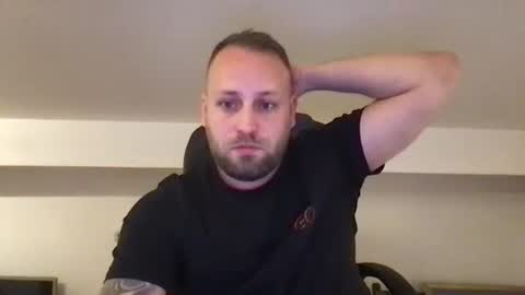 hugo online show from November 25, 1:26 am