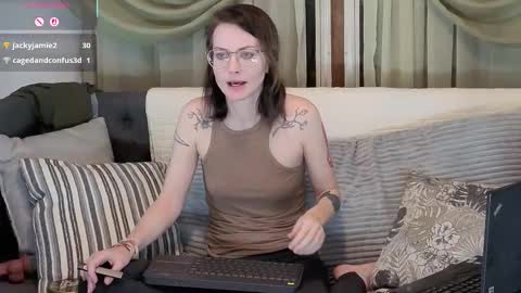 kohlbird online show from December 3, 4:13 am