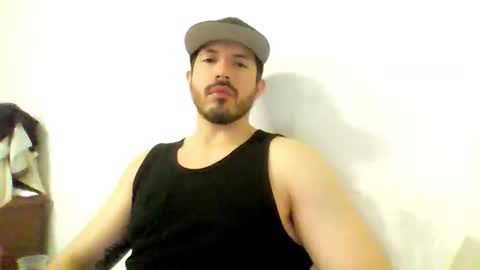 kolombianox online show from October 31, 6:47 am