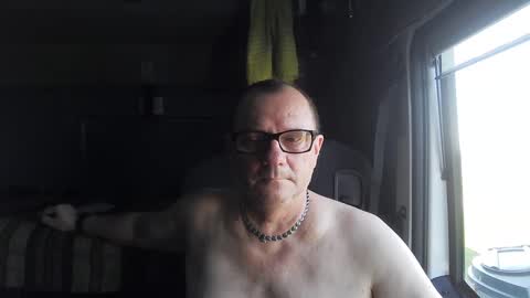 Snapshot of komputer123456789 chatting on March 9, 11:36 am Bogdan online show from March 9, 11:36 am