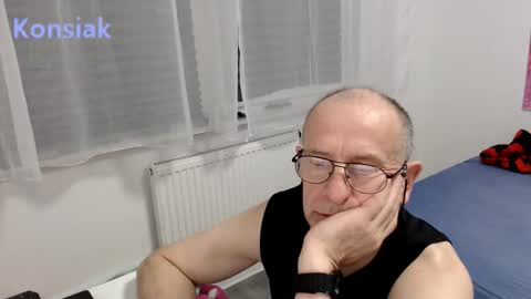 Komsiak online show from February 10, 7:17 pm