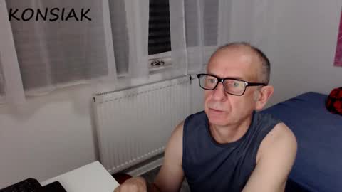 Snapshot of konsiak chatting on October 17, 9:19 pm Komsiak online show from October 17, 9:19 pm