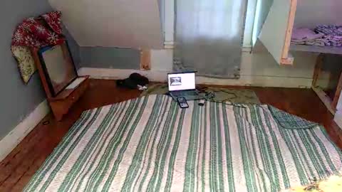 Katybaby online show from April 7, 9:17 pm