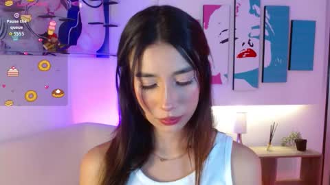 Elizabeth online show from February 3, 12:09 pm