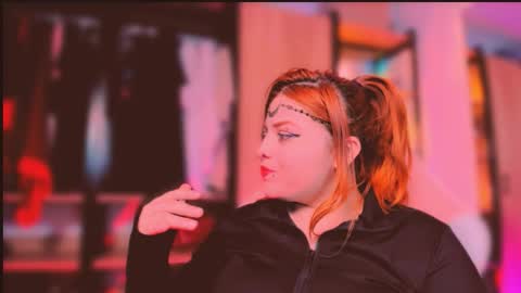 Khloe online show from March 5, 8:01 am