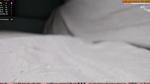 Snapshot of kpetra chatting on October 1, 7:57 pm Petra online show from October 1, 7:57 pm