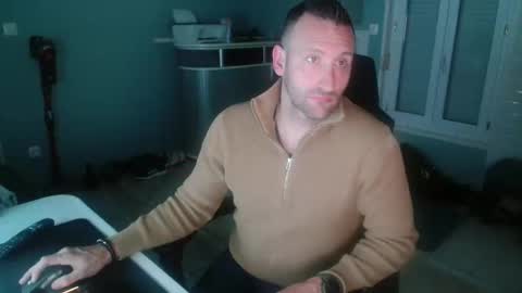 Snapshot of krevett80800 chatting on October 14, 6:11 pm krevett80800 online show from October 14, 6:11 pm