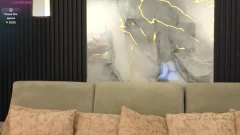 criss online show from November 21, 8:29 pm