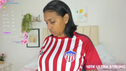 kristel_lee_ online show from May 17, 12:53 am