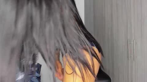 kristen_dollts online show from November 14, 7:05 pm