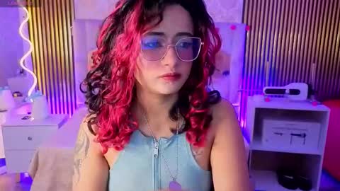 kristen_tay online show from March 25, 3:24 am