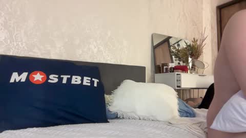 KristenFlame online show from January 7, 12:31 pm