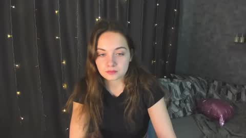 Snapshot of kristinalevis chatting on February 20, 5:20 pm Kristina online show from February 20, 5:20 pm