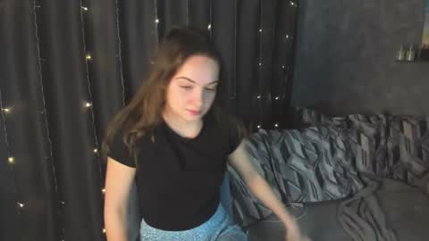 Snapshot of kristinalevis chatting on February 23, 1:53 pm Kristina online show from February 23, 1:53 pm