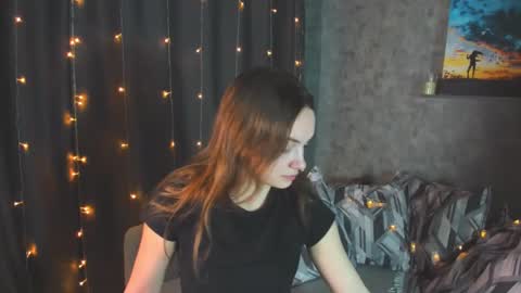 Snapshot of kristinalevis chatting on February 2, 9:13 pm Kristina online show from February 2, 9:13 pm