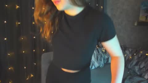 Snapshot of kristinalevis chatting on February 3, 5:14 pm Kristina online show from February 3, 5:14 pm