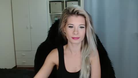 KristineAmore online show from November 10, 8:17 am