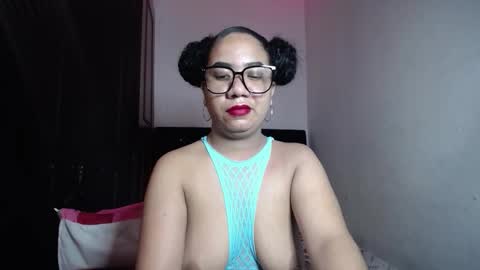 Snapshot of kristynsmith20 chatting on September 11, 3:19 am kristynsmith20 online show from September 11, 3:19 am