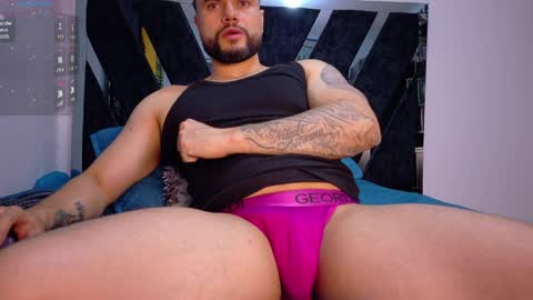 Kroy Wood online show from April 4, 1:18 pm