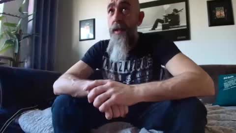 krummersaebel online show from February 26, 12:27 pm