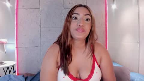 krystalswift_ online show from June 5, 12:50 am