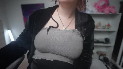 Krystal Syx online show from March 8, 8:14 pm