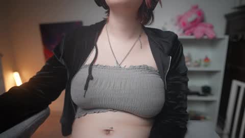 Krystal Syx online show from February 22, 10:20 pm