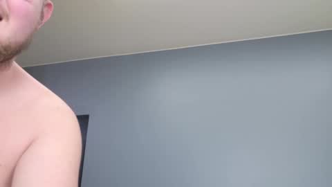 Snapshot of ksenyahot chatting on February 24, 6:47 pm WebcamWhore online show from February 24, 6:47 pm