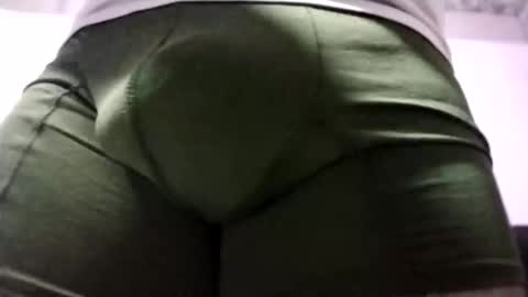 ksuarez online show from March 2, 11:33 pm