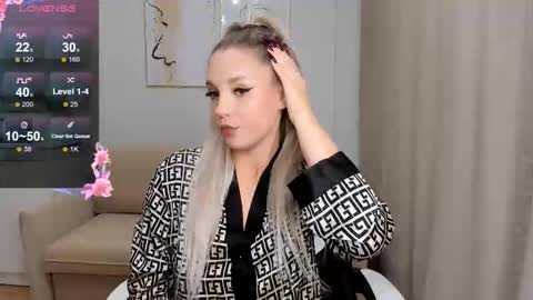 Snapshot of ksusha__sweet chatting on October 5, 12:46 pm Lady online show from October 5, 12:46 pm