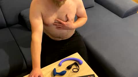 Tony online show from December 2, 1:04 am