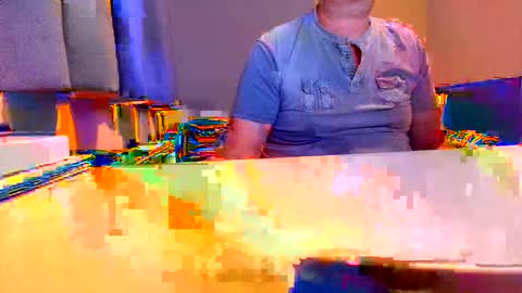 kuipers_1976 online show from October 13, 8:22 pm