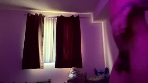 kumndgo_ online show from July 2, 12:19 am