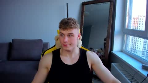 kurt_hanssen online show from May 14, 6:06 pm