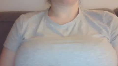 Snapshot of kusia032132 chatting on February 26, 9:20 pm kusia032132 online show from February 26, 9:20 pm
